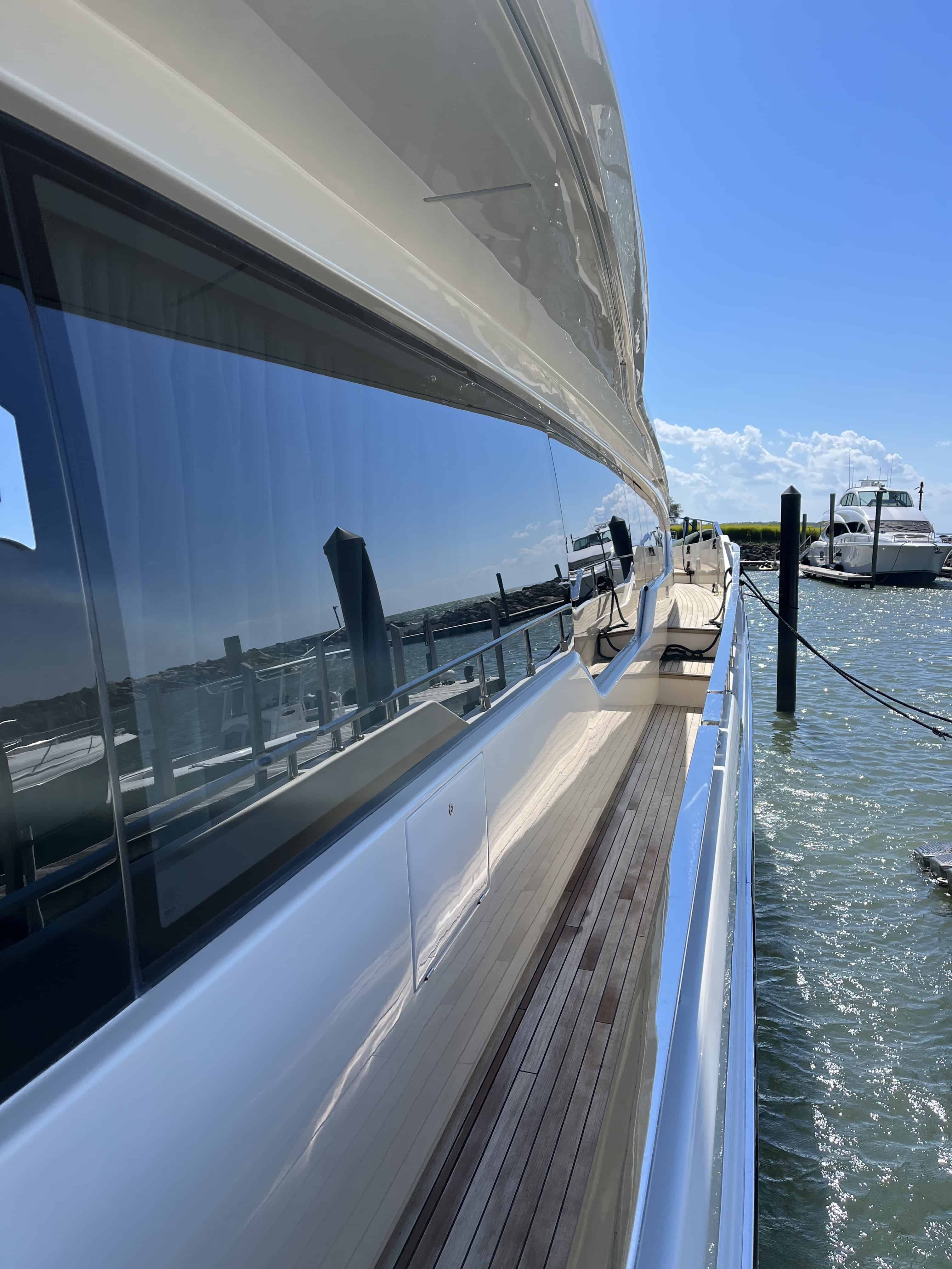 Finished hull, mirror gloss